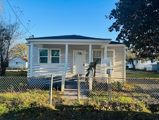 2029 Saint Francis St, North Charleston, SC 29405