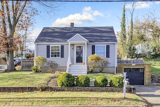 378 Castle Ave, Fairfield, CT 06825