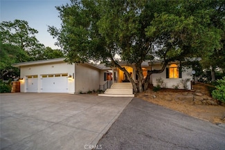 7105 Rayar Rd, Atascadero, CA 93422