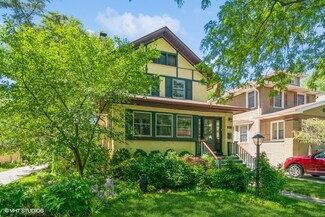 737 Woodbine Ave, Oak Park, IL 60302