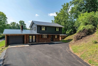 179 Dosser Ln, Johnson City, TN 37601