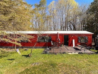 1 Pheasant Rd, Clayville, NY 13322