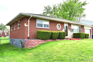 9504 Dorisann Ct, Saint Louis, MO 63123