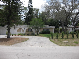 7026 Lenape Cir, New Port Richey, FL 34653