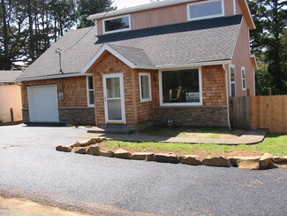 6965 Salal Ave, Lincoln Beach, OR 97388
