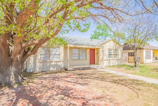 1304 42nd St, Lubbock, TX 79412