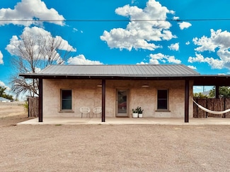 1205 Sacramento St, Marfa, TX 79843