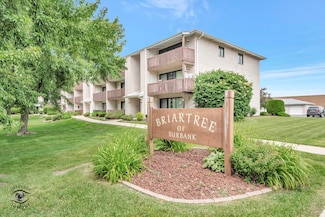 7550 Briartree Ln Unit 415, Burbank, IL 60459