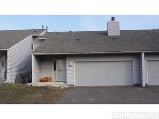 952 Carmel Ct, Saint Paul, MN 55126