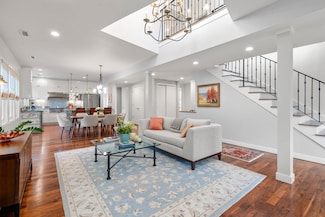 95 Beals St Unit 2, Brookline, MA 02446