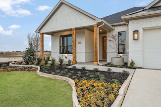 913 Beall St, Denton, TX 76207