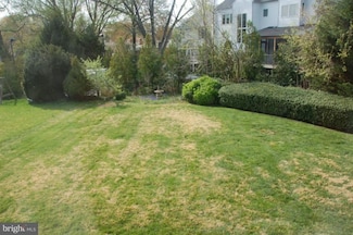 2712 John Marshall Dr, Arlington, VA 22207