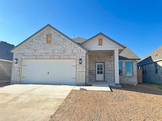 304 Bay Breeze Dr, Kyle, TX 78640
