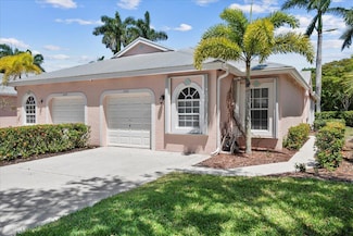 10705 Pelican Dr, Wellington, FL 33414
