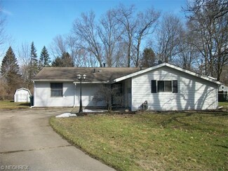 3590 Gary Dr, Mogadore, OH 44260