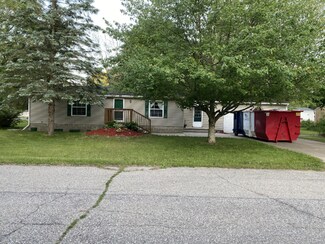 245 Pine St, Newaygo, MI 49337