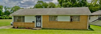 3113 Emery Ln, Robbins, IL 60472