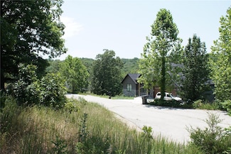 11 Deer Hollow Ln, Osage Beach, MO 65065