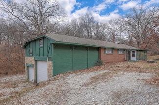 4324 N Hostetter Rd, Sibley, MO 64088