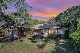 1631 Terrace St, Arlington, TX 76012