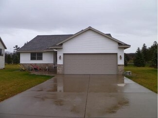 343 E River Cir, Sauk Centre, MN 56378