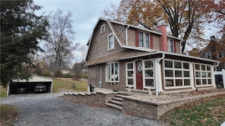 21 Orchard Way, New Castle, PA 16105