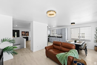 25 E 1860 N, Tooele, UT 84074