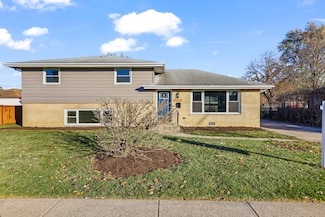 8409 Newland Ave, Burbank, IL 60459