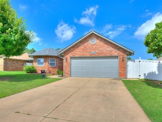 1917 Goldenrod Ln, Oklahoma City, OK 73130
