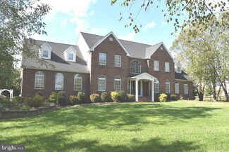 24 Horseshoe Ln, Mullica Hill, NJ 08062