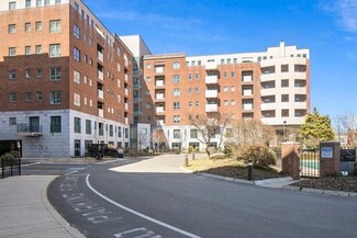 165 Cottage St Unit 402, Chelsea, MA 02150