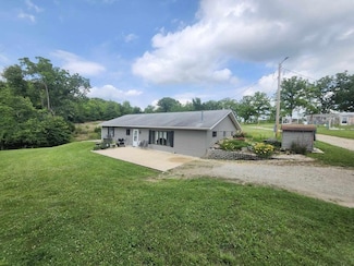 6648 County Line Rd, Graff, MO 65660