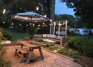 4136 N Main St, Kansas City, MO 64116