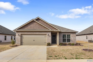 6026 Margie Collins Dr, Owens Cross Roads, AL 35763