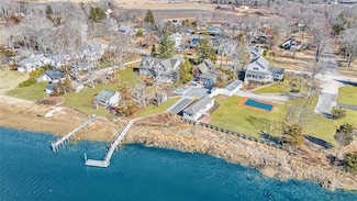 3445 Wickham Ave, Mattituck, NY 11952