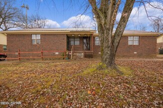 30 Cinnamon Dr, Jackson, TN 38305