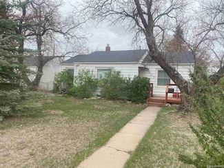 907 E Baker St, Laramie, WY 82072