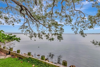 6220 Bayshore Blvd, Tampa, FL 33611