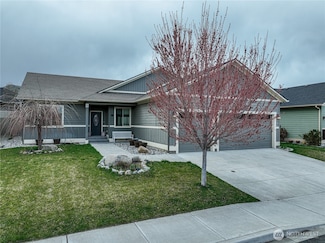 1722 Brambling Brae Ln, Wenatchee, WA 98801
