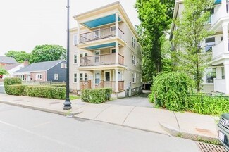 703 Hyde Park Ave, Roslindale, MA 02131