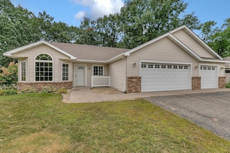 1812 Maple Ln, Saint Cloud, MN 56304
