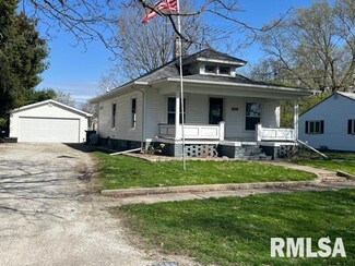 345 S Hall St, Roseville, IL 61473