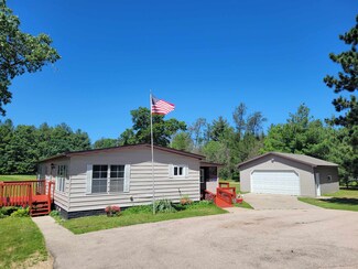 2 Sandstone Dr, Germantown, WI 53948