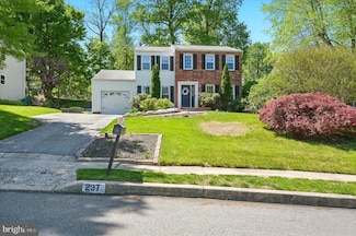237 Bridge Rd, Upper Chichester, PA 19061