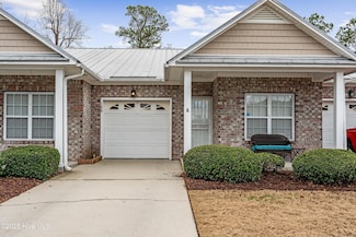 106 Grace Point Dr, Winnabow, NC 28479