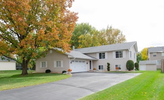18257 87th Place N, Osseo, MN 55311