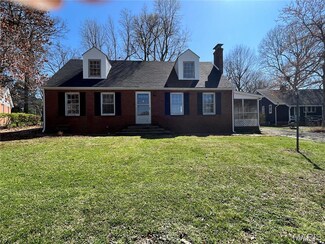 931 Belleville St, Lebanon, IL 62254