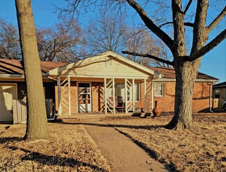 706 Highland Park Dr, Mulvane, KS 67110