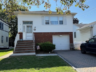 218 Colony St, West Hempstead, NY 11552
