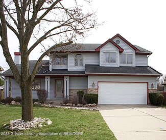 3972 W Sunwind Dr, Okemos, MI 48864